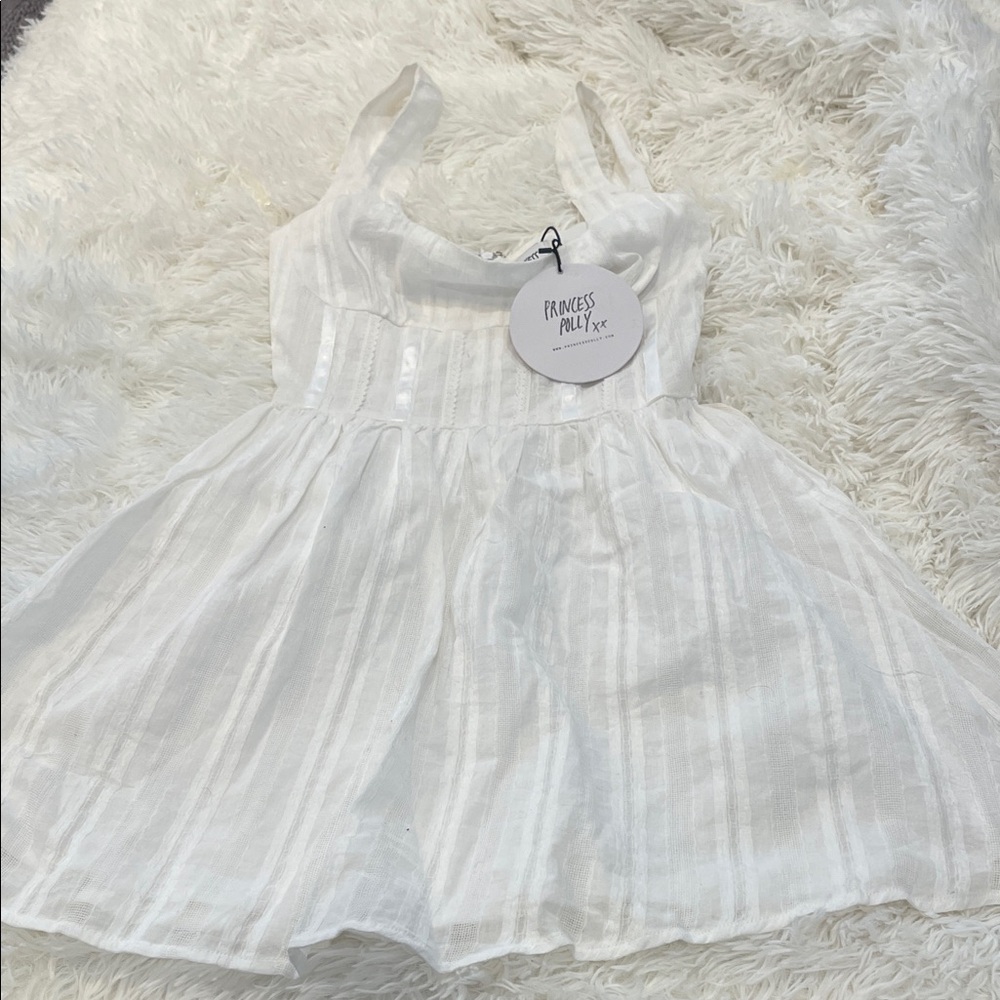 NWT! Princess Polly white cotton dress. Flattering fit. Size 0